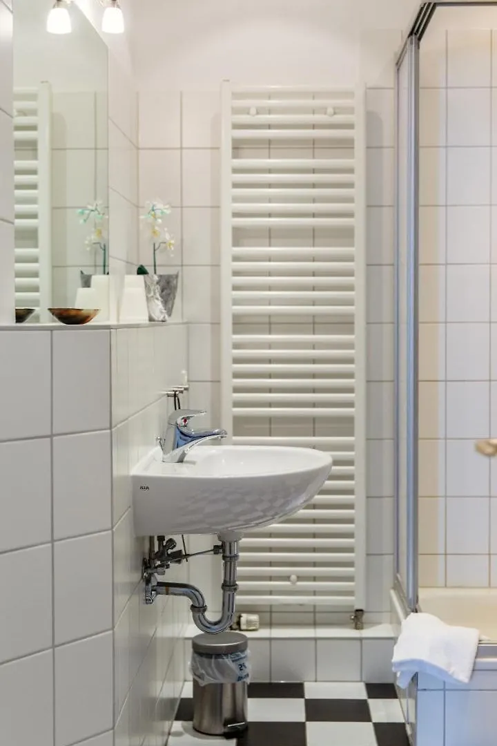 Primeflats - Apartment Charlotte Berlin Prenzlauer Berg